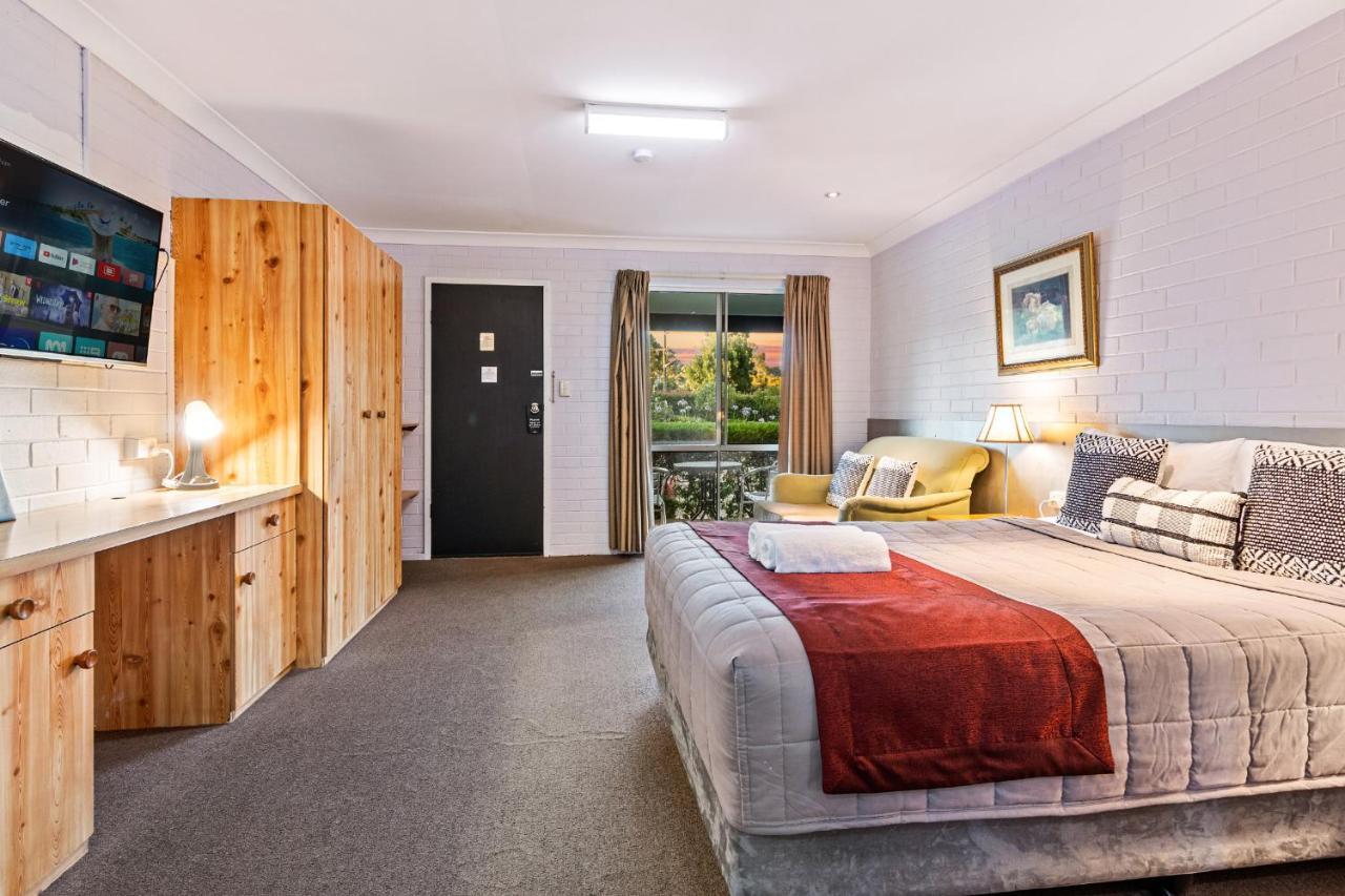 Burringa Garden Motel Wagga Wagga Extérieur photo