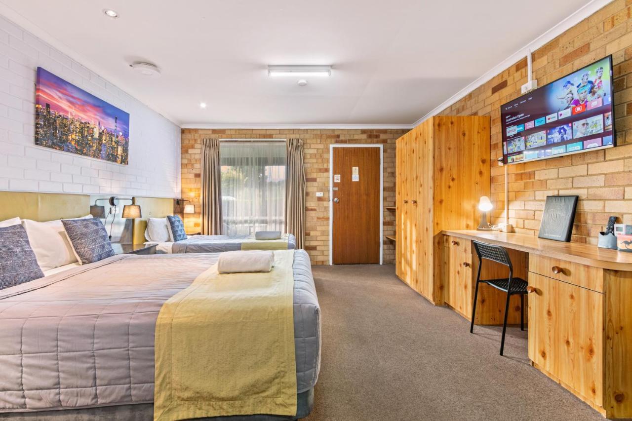 Burringa Garden Motel Wagga Wagga Extérieur photo
