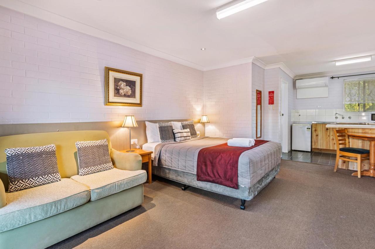 Burringa Garden Motel Wagga Wagga Extérieur photo