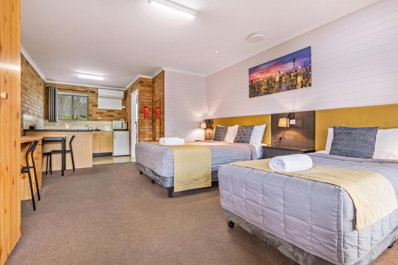 Burringa Garden Motel Wagga Wagga Extérieur photo