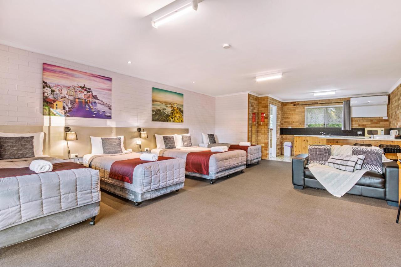 Burringa Garden Motel Wagga Wagga Extérieur photo