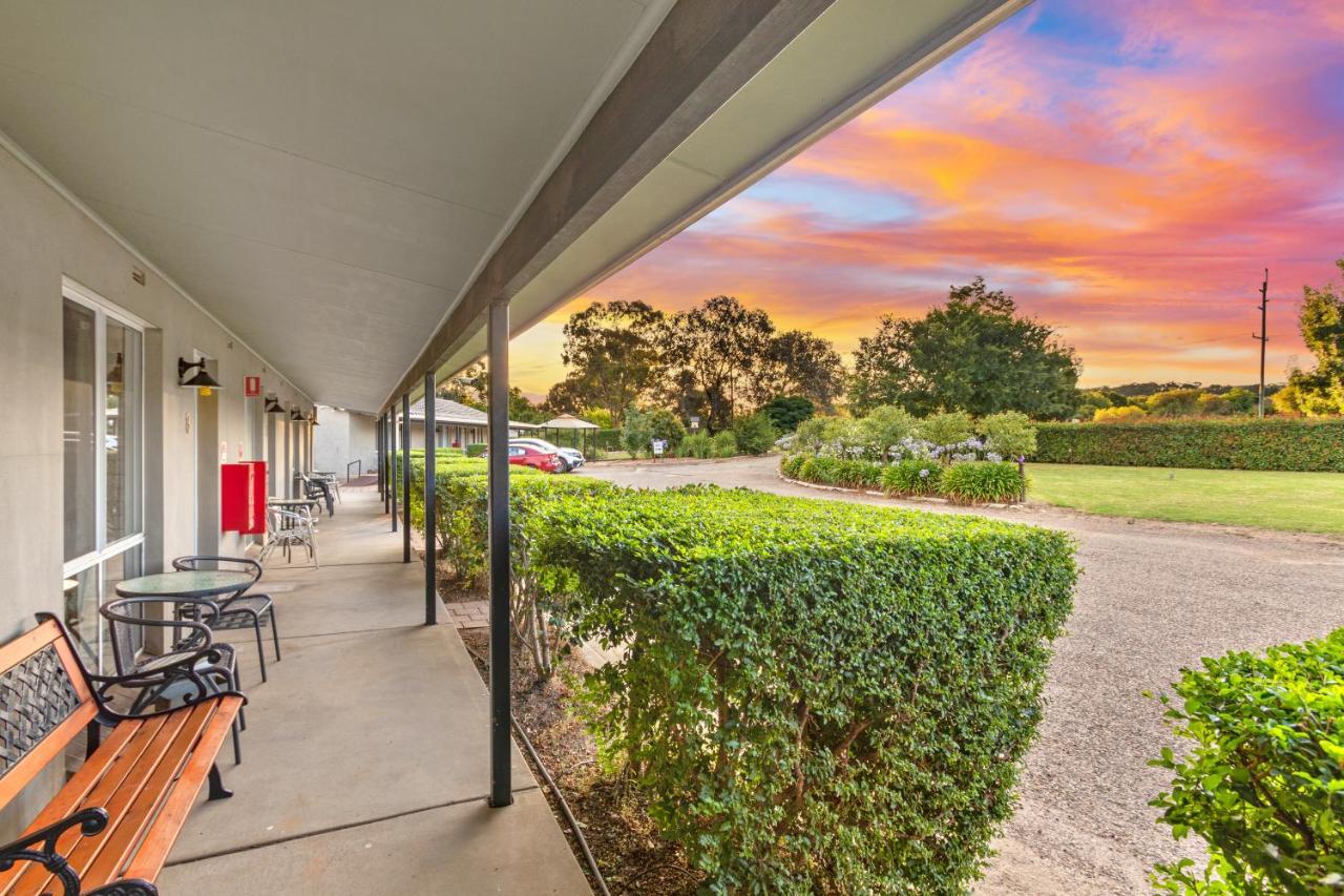 Burringa Garden Motel Wagga Wagga Extérieur photo